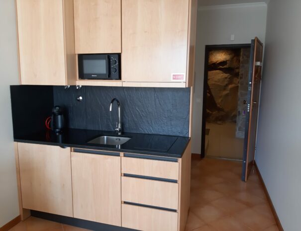 Studio-1Andar_KitchnetteDoorWay